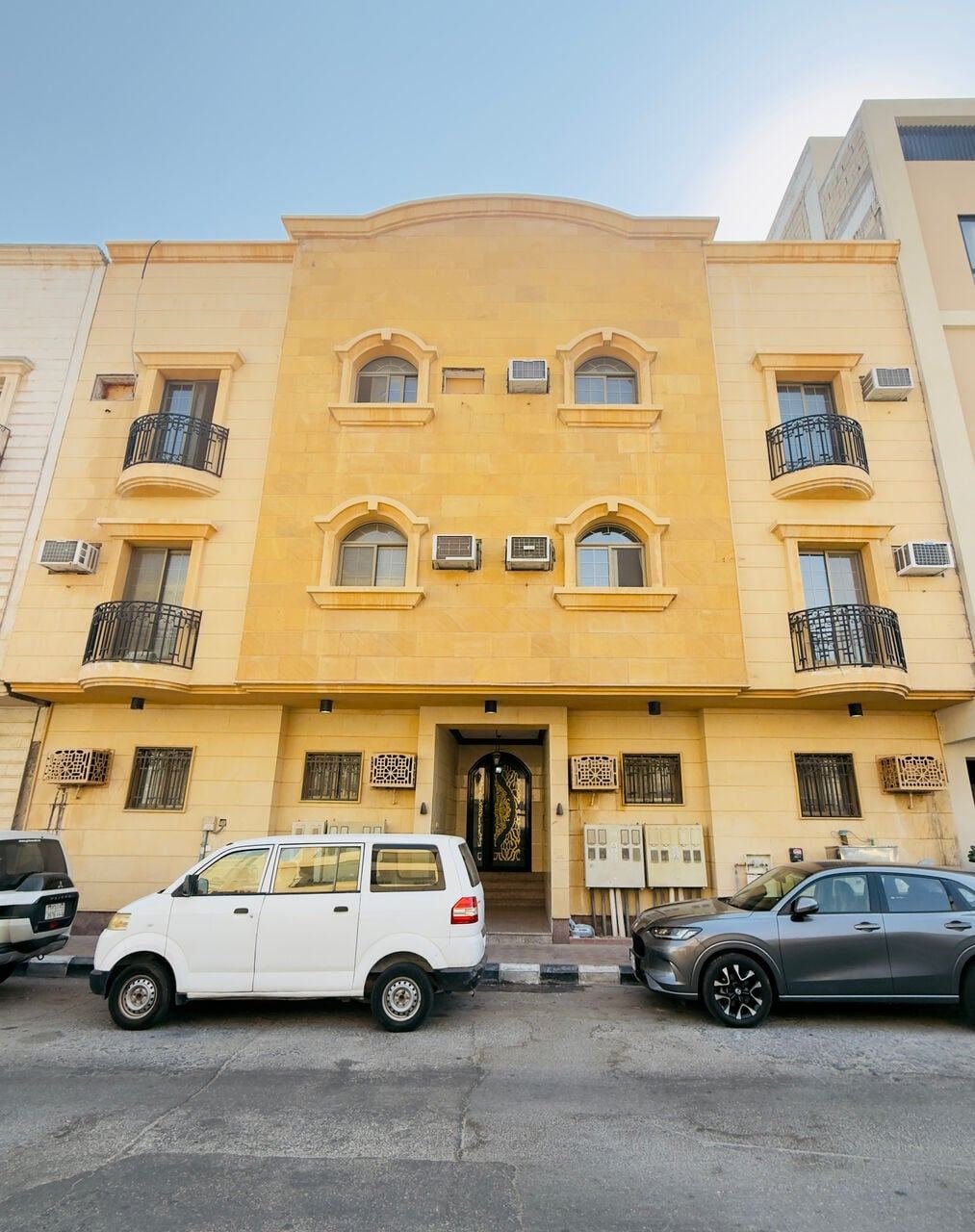 SAR 19500/year, 2 BR, Family Flat