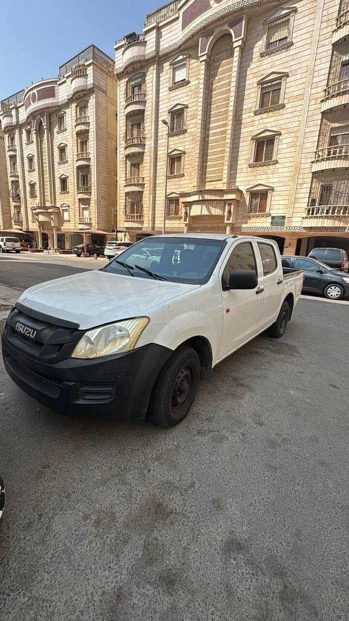 SAR 28500, Isuzu D-MAX, 2013, Manual, 500000 KM,