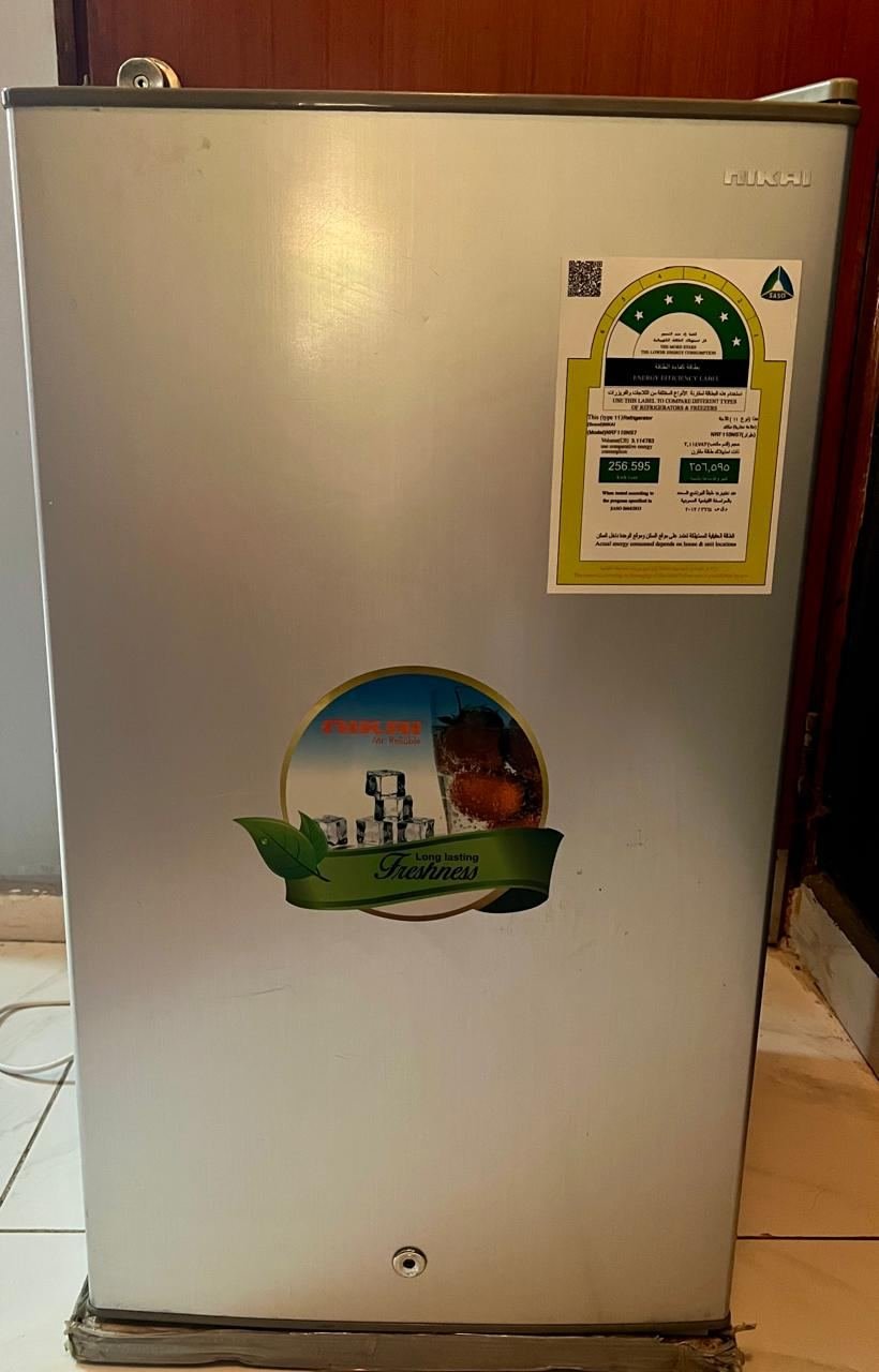 Small Refrigerator(Nikai) And Samsung 7KG Top Load Washing Machine On Sale