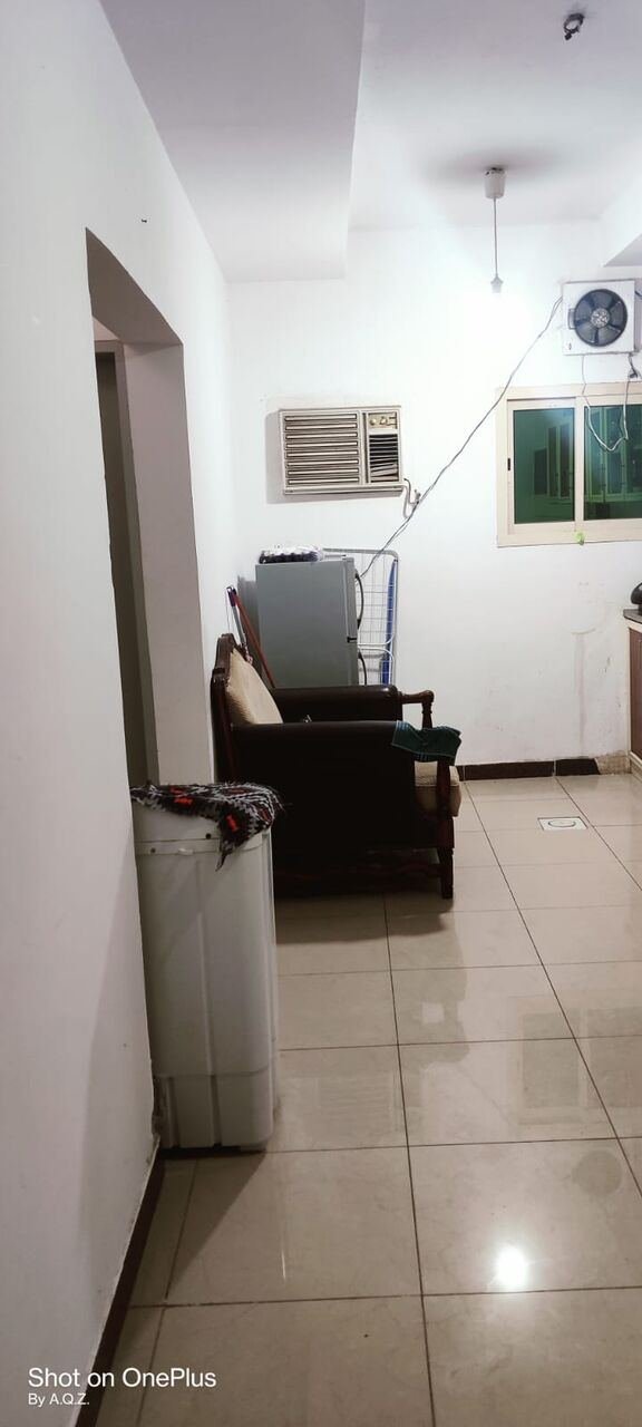 SAR 1000/month, 1 BR, ROOM FOR RENT