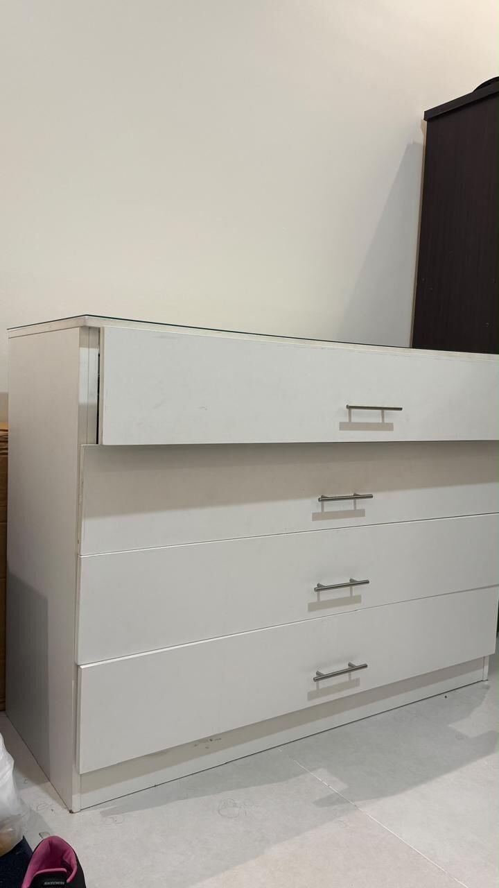 SAR 100, White Drawer