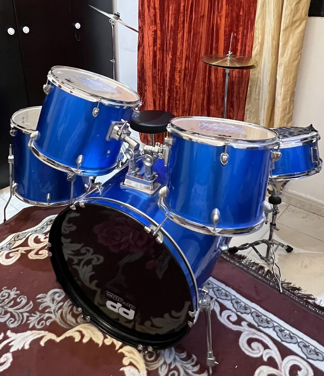SAR 950, Drum Set & Office Chair For Sale