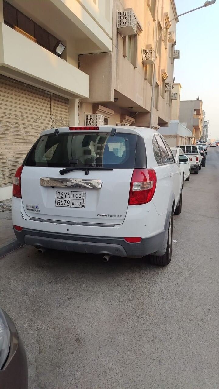 SAR 20000, Chevrolet Captiva, 2012, Automatic, 225000 KM, Seven-Seater