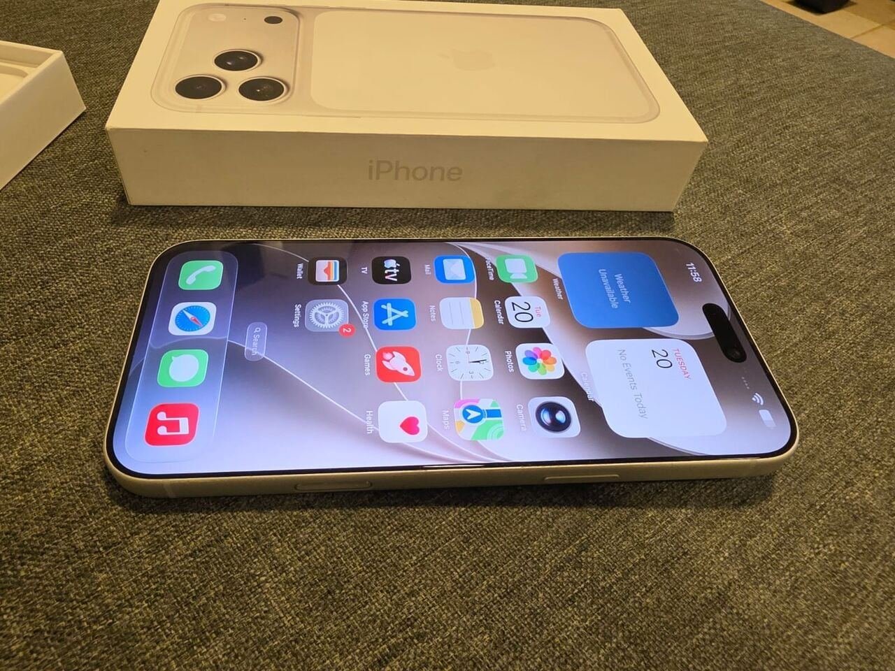 SAR 4300, Apple IPhone 17 Pro Max 256GB Silver