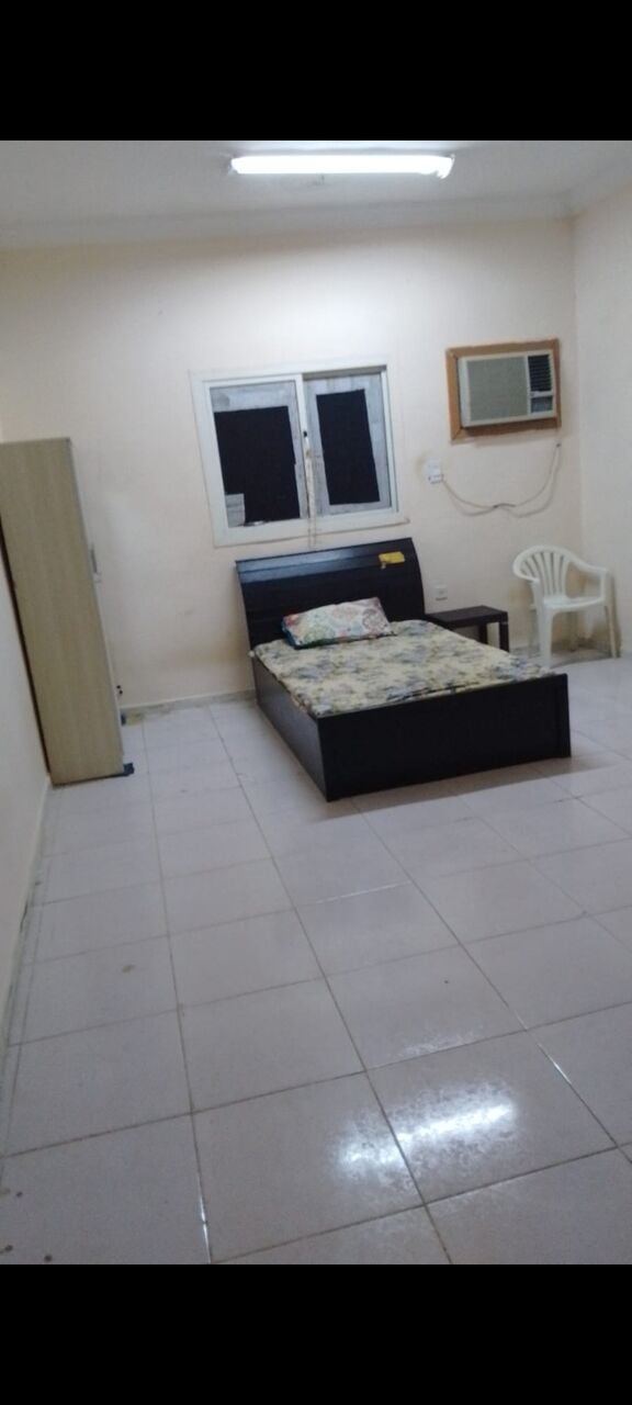 SAR 1400/month, 1 Person Big Separate Room & Toilet For Rent 1,400 Riyals (Inc.Electricty+Internet) Azizia