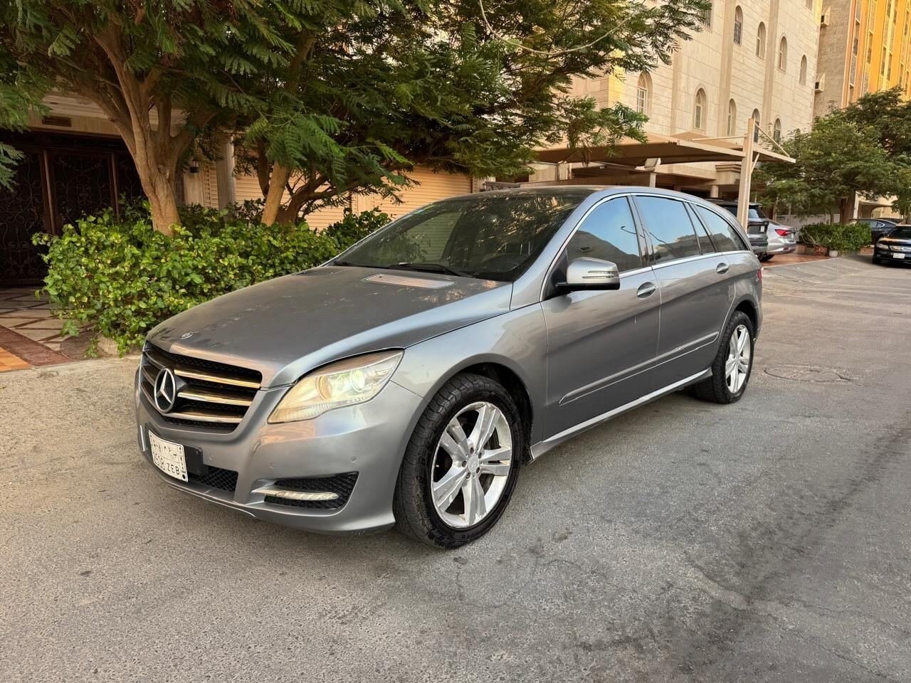 SAR 26000, Mercedes-Benz R, 2011, Automatic, 289000 KM, Mercedes R35 Full Option