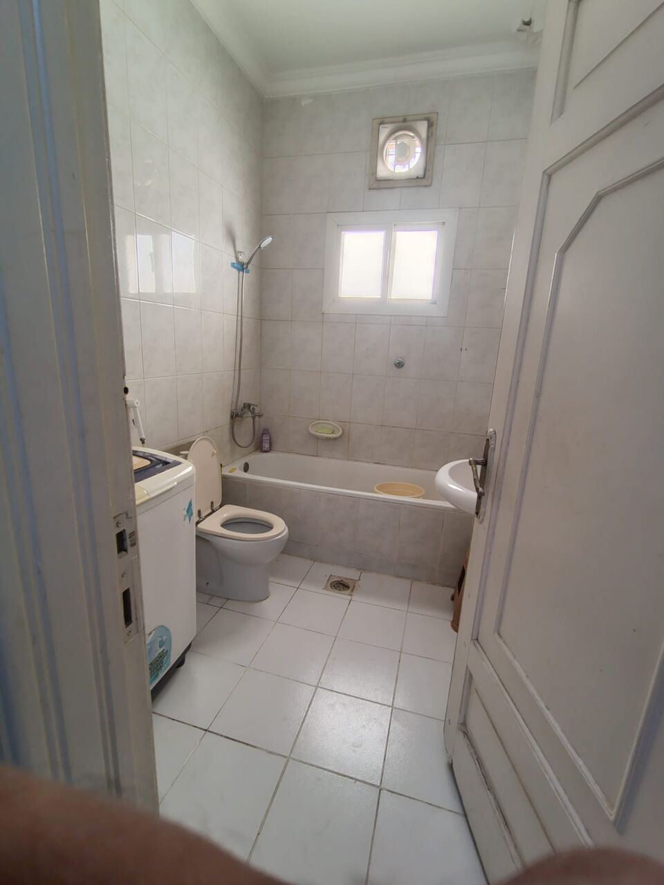 SAR 1000/month, Furnished, Executive Room Available For Rent – Aziziyah, Jeddah