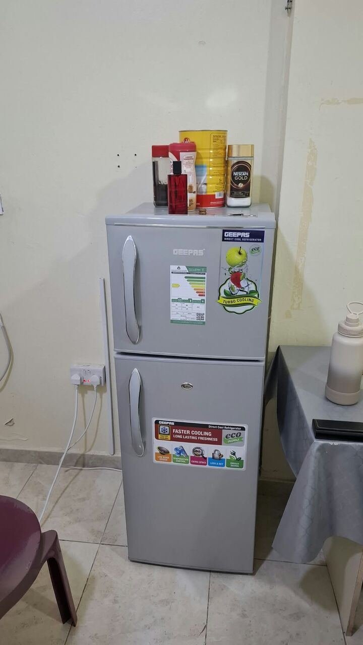SAR 550, ATTENTION: Refrigerator For Sale (Semi-new)
