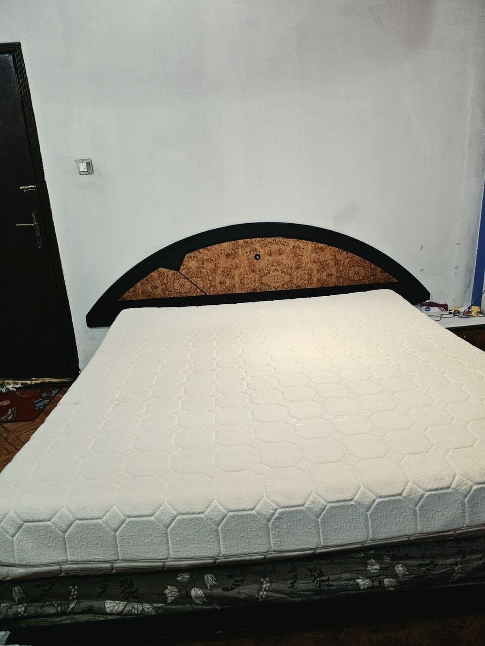 SAR 350, Memory Foam & Spring Hybrid Mattress From The Brand SKY-TOUCH.