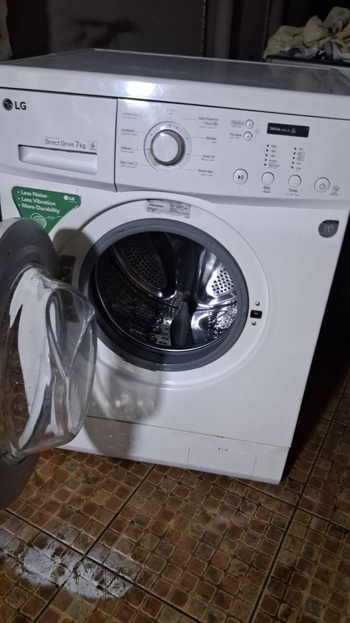 SAR 550, ✓LG 7 KG Front Load Washing Machine – DD Motor – Like New