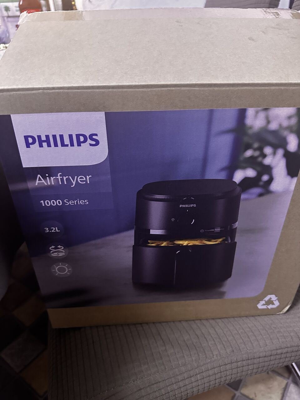 SAR 200, Philips Air Fryer 3.2 L New Packed And Unopened For Sale