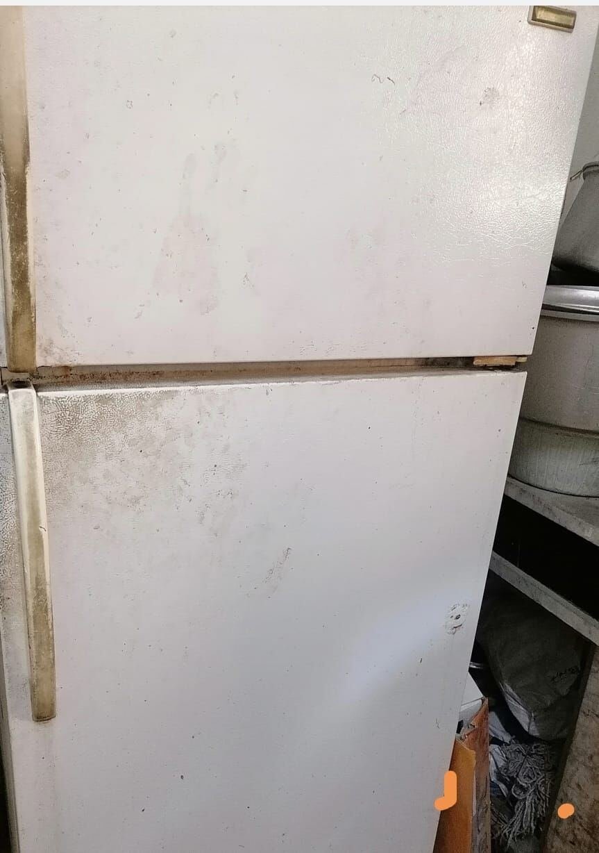 SAR 100, Refrigerator For Sale Good Condition Big Size 100SR