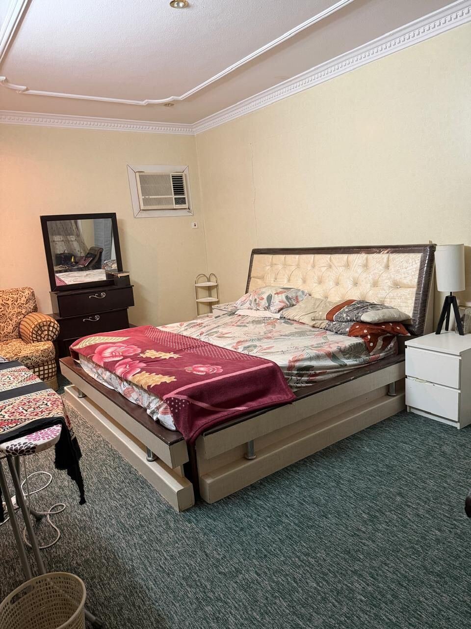 SAR 2000/month, 1 BR, 🏠 ROOM & BED SPACE AVAILABLE FOR MALE /Female BACHELORS For 3 Months 🏠