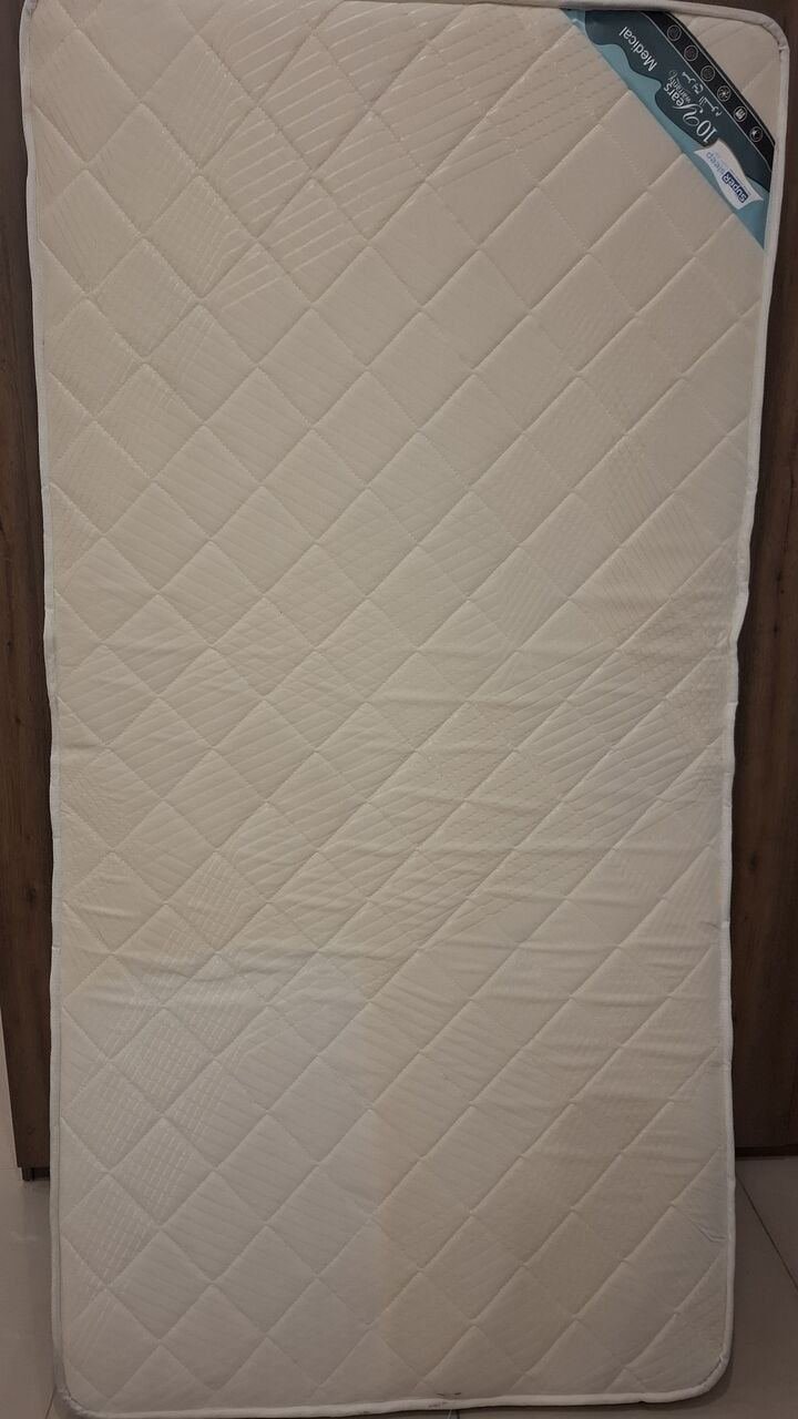 SAR 100, Mattress Of Size 1mx2m,thickness 15cm