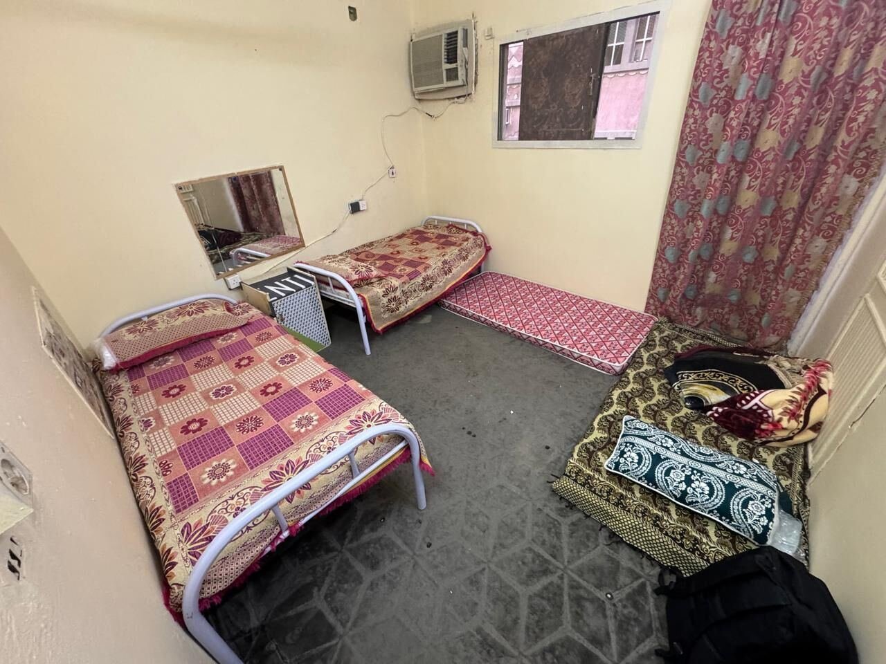 SAR 400/month, Bed Space Available In Front Of Manfouha & Skreen Matero Station (Blue Line)