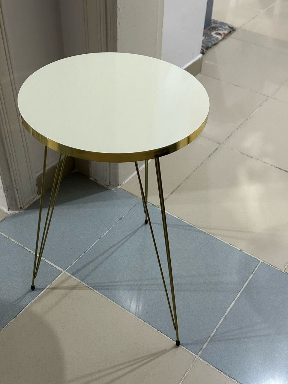 SAR 60, Furniture