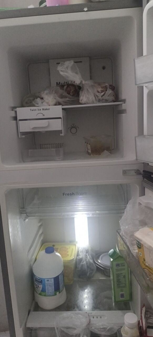 SAR 480, Fridge
