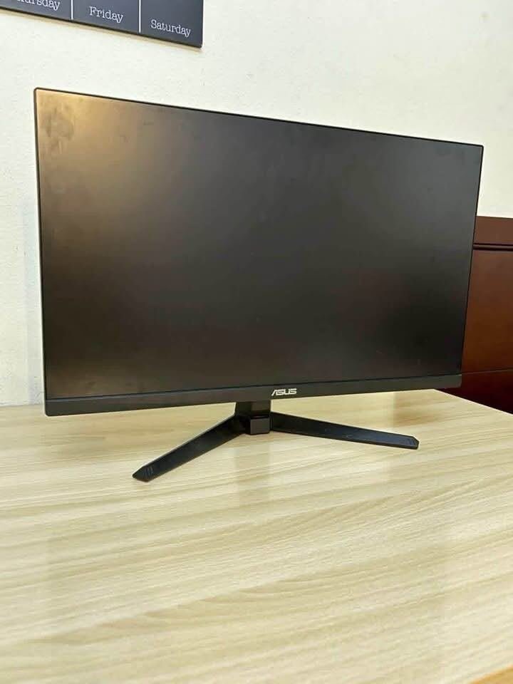 Study Table And 2 Computer Monitors For SALE