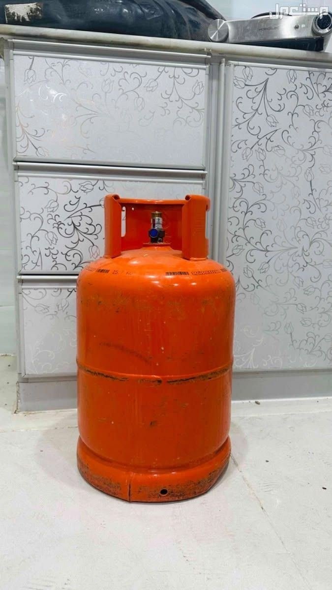 SAR 249, Sanford Gas Stove And Cylinder