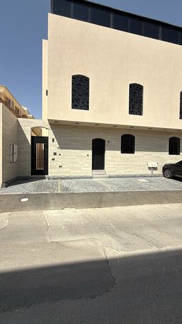 SAR 70000/year, 4 BR, New Spacious Floor In Quiet Neighborhood