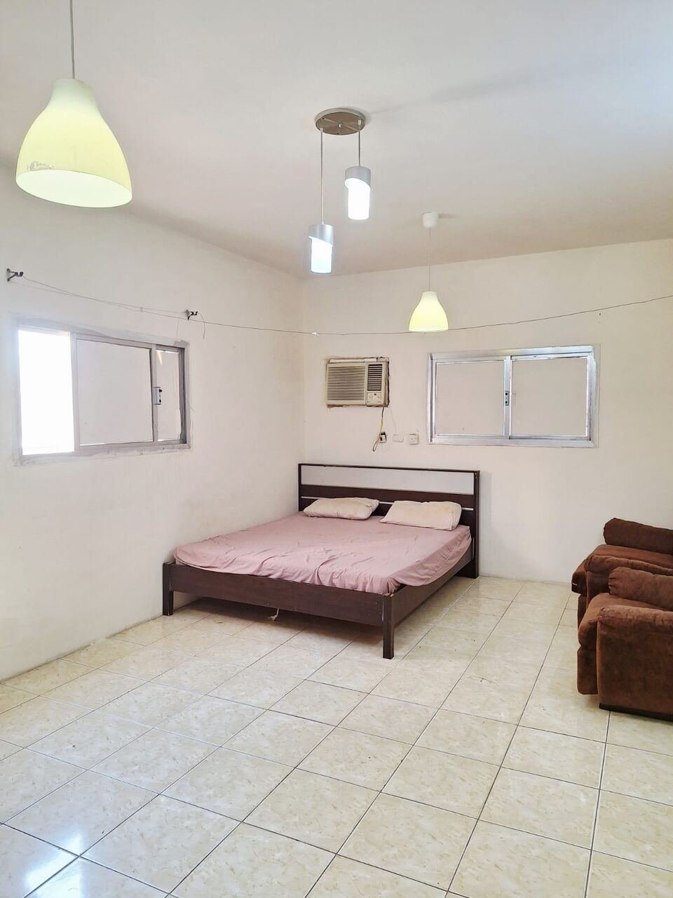SAR 1650/month, Furnished, NEAR KINGDOM TOWER SEPARATE ROOM SEPARATE ENTRANCE