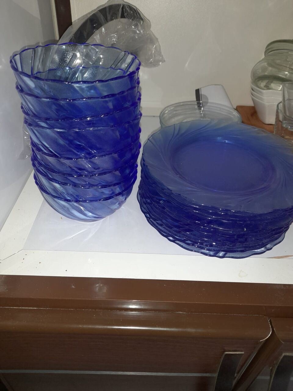 SAR 40, 8 Pieces Bowls And Plates Set
