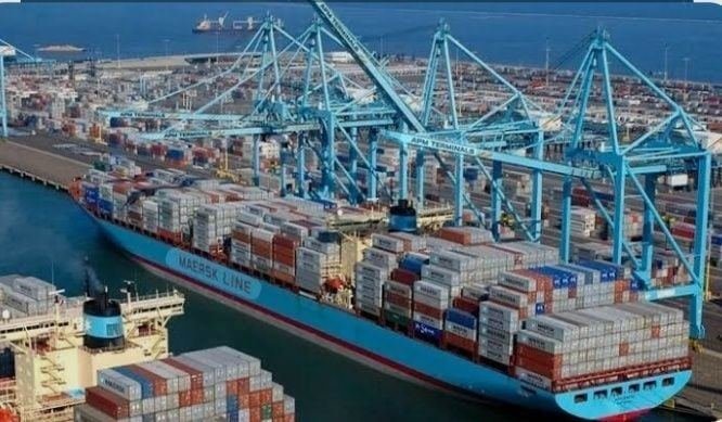 Ship Port Helper Sallery 100sr Per Day