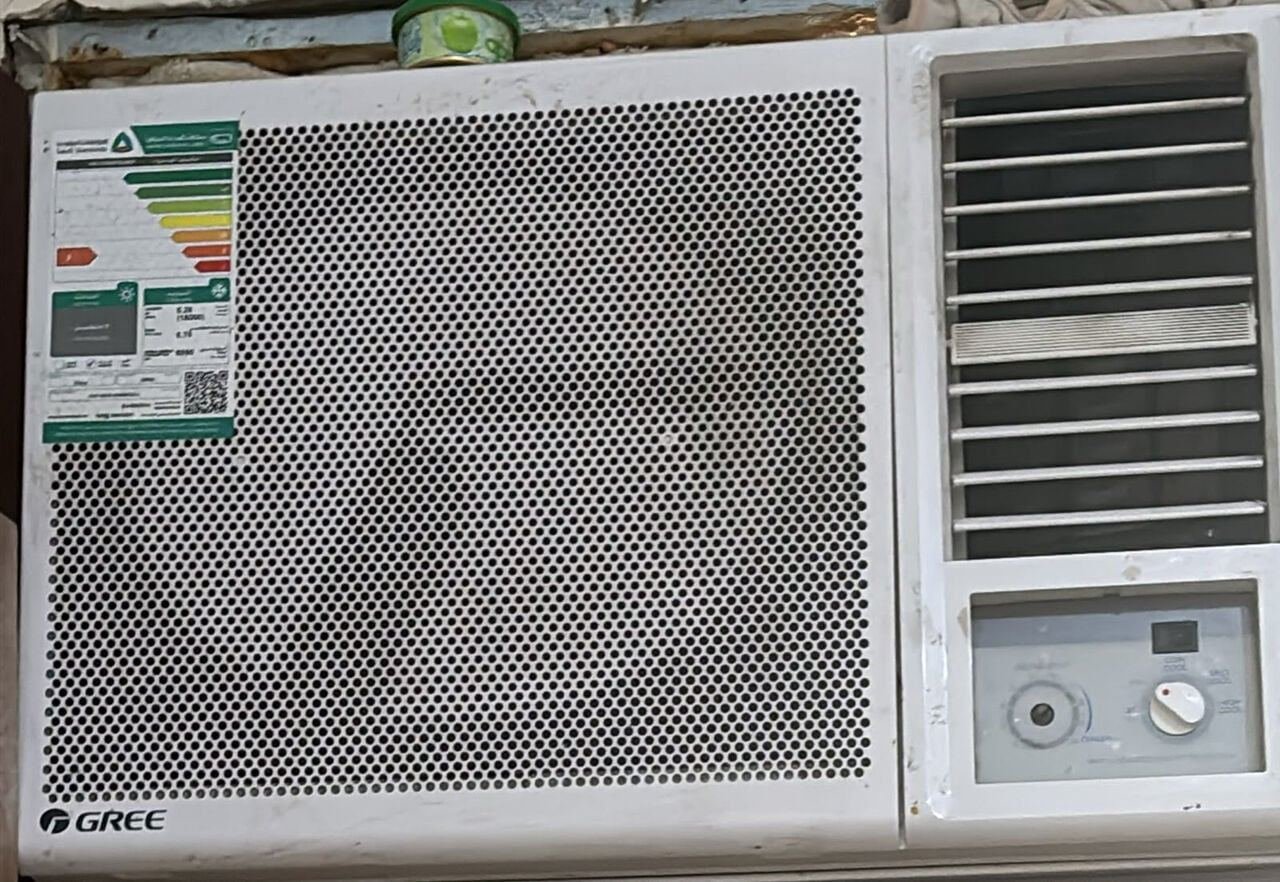 SAR 650, For Sale: Gree Window AC 2 Years Old Excellent Cooling