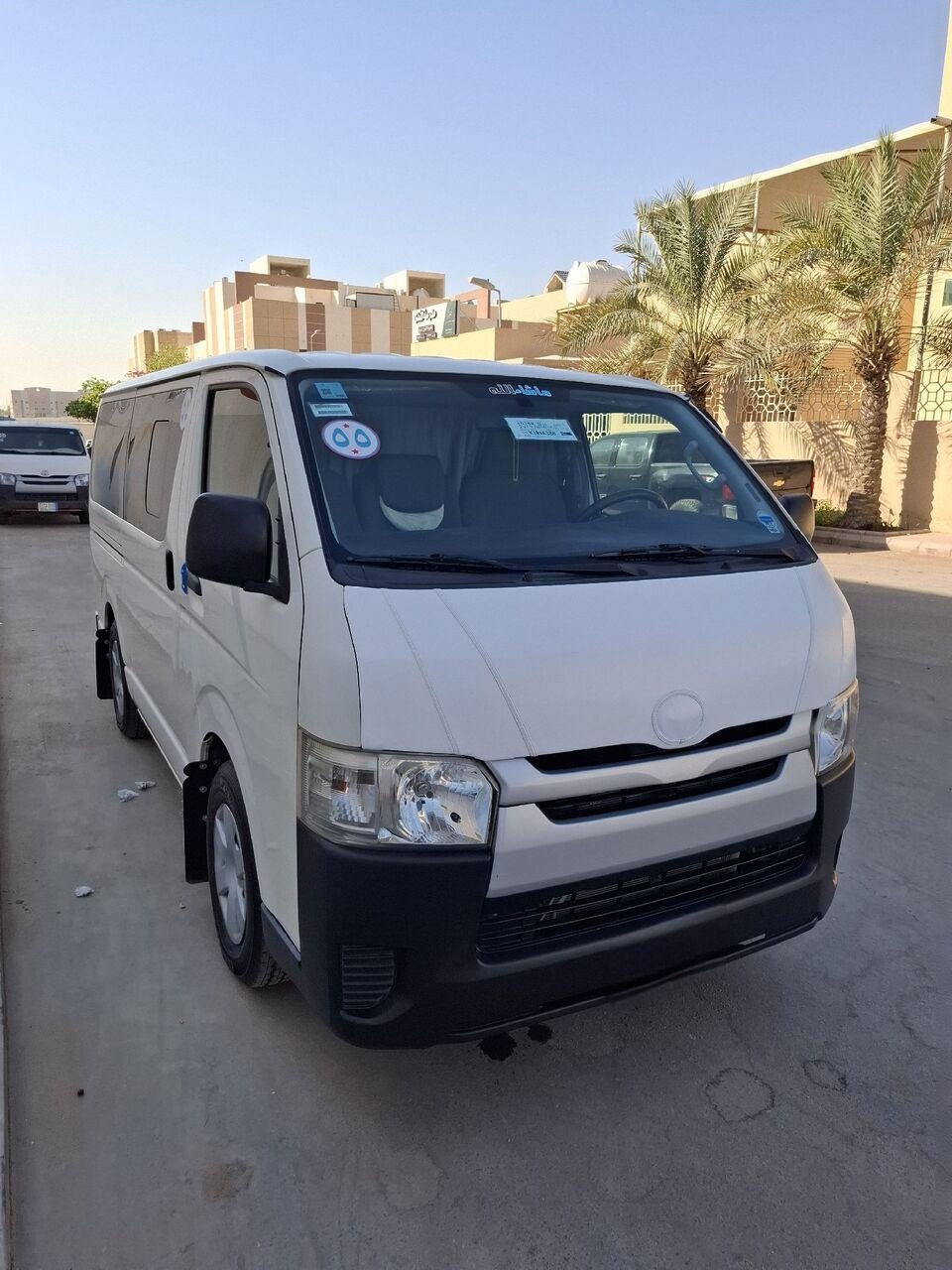 SAR 1, Toyota Hi-Ace, 2015, Manual, 58000 KM, HIACE TOYOTA – For Sale! Hurry Up! ٹویوٹا ہائی ایس فروخت کے لی