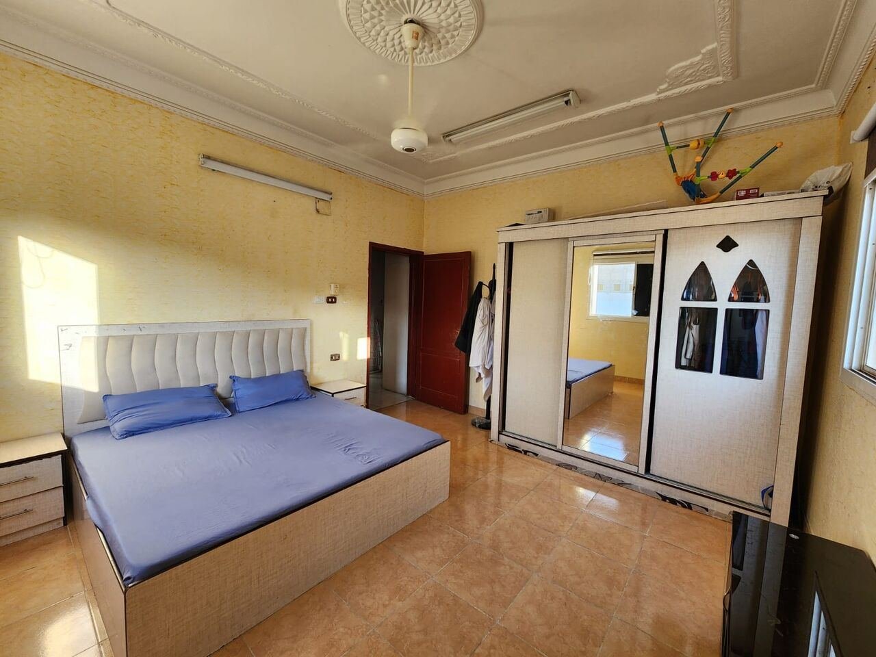 SAR 1100, 1100 Rent- Buy Furniture, Very Cheap