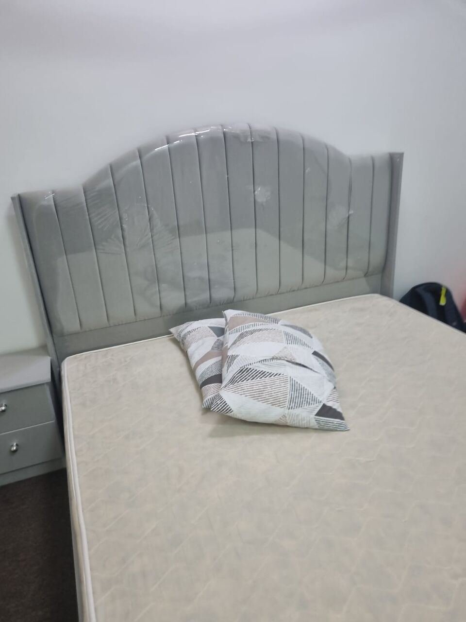 SAR 1000, Complet Bed Set With Mattress