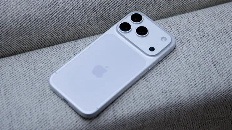 SAR 6000, IPhone 17 Pro