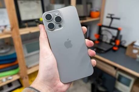 SAR 3000, Iphone 15 Pro Max 256 - Natural Titanium