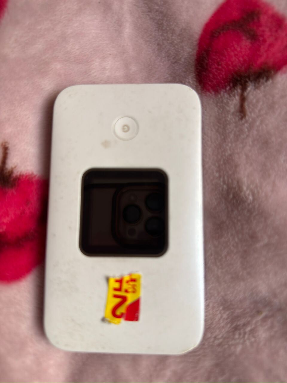 SAR 40, Portable Sim Wifi Router (Only Zain Network Will Work)