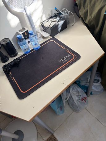 SAR 300, Computer Chair And Table