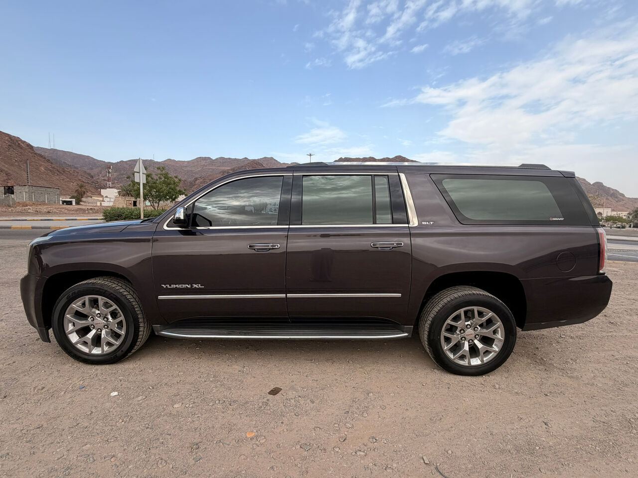 SAR 100000, Gmc Yukon XL, 2015, Automatic, 128000 KM,