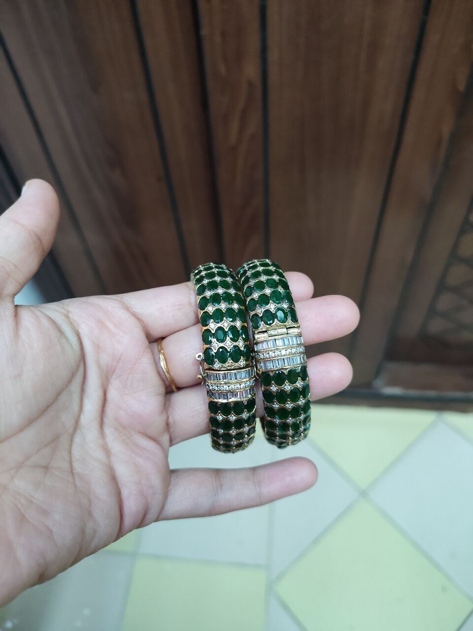 SAR 90, Original Kundan Bangles With Victorian Plating Avl In 2'6 Size