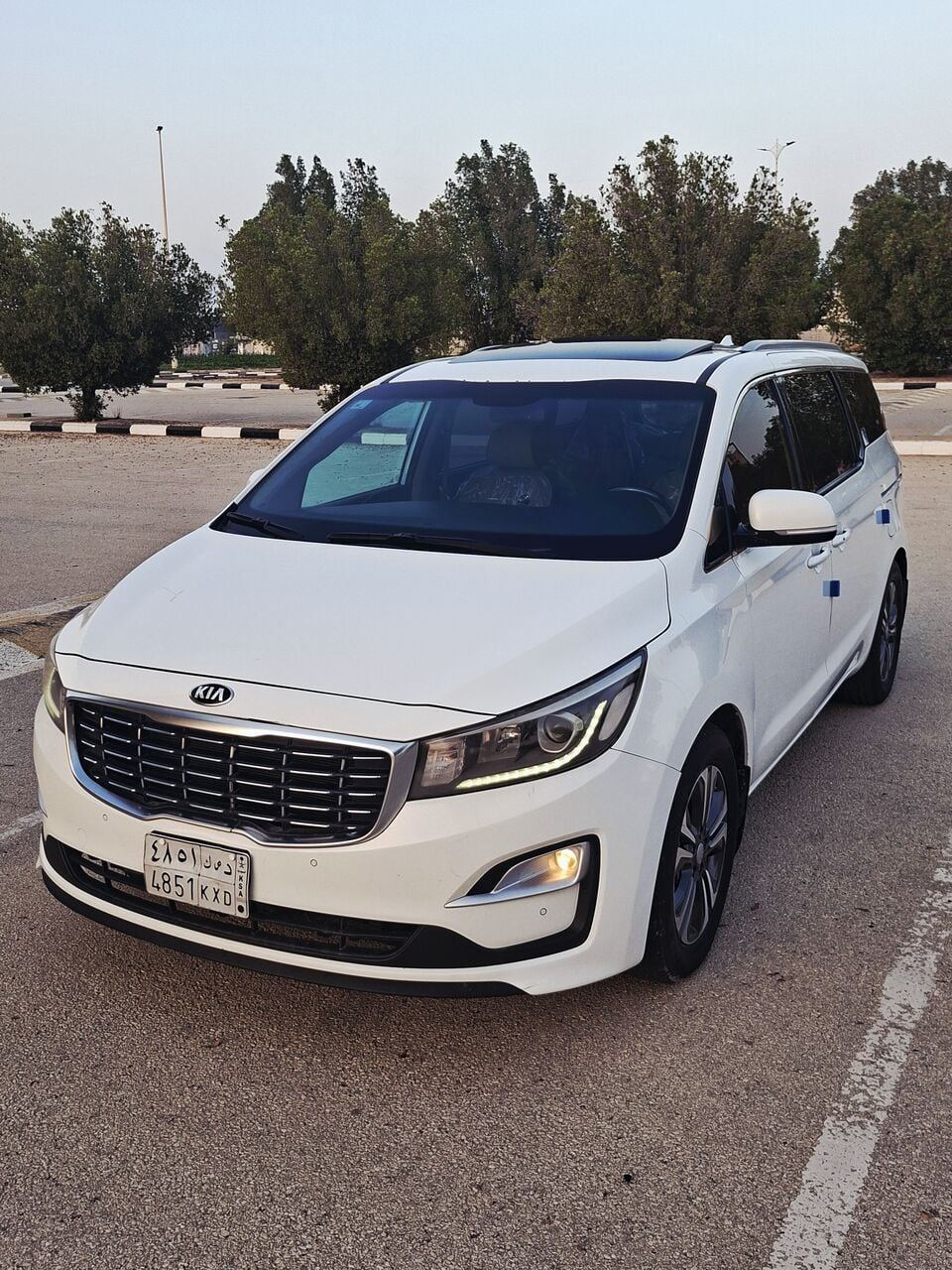 SAR 1, Kia Carnival, 2019, Automatic, 293000 KM, Full Options