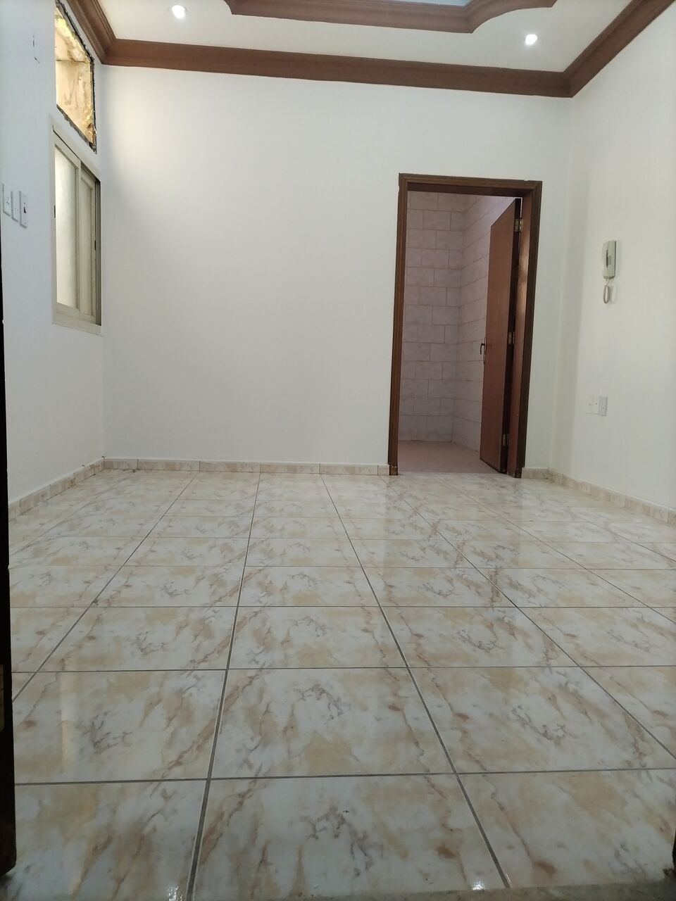 SAR 20000/year, 2 BR, Family Apartment For Rent (Two Rooms, Hall, Two Bathrooms, Kitchen)