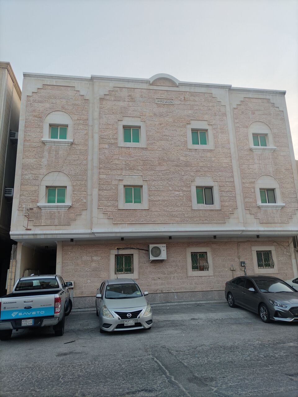 SAR 17500/year, 2 BR, Family Apartment For Rent (Two Rooms, Hall, Two Bathrooms, Kitchen)
