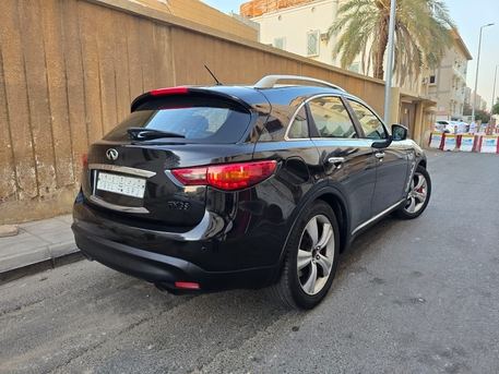 SAR 22000, Infiniti FX, 2009, Automatic, 300000 KM, Infinity Fx35 Six Cylinders Price Negotiable
