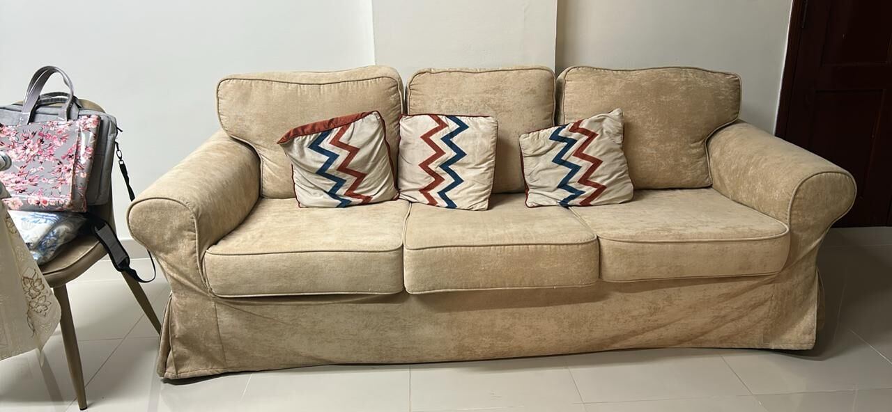 SAR 400, Sofa For Sale!