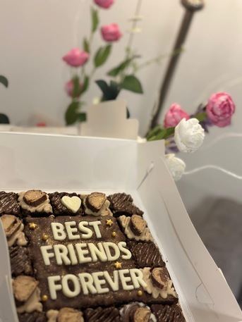 SAR 50, FUDGY BROWNIES