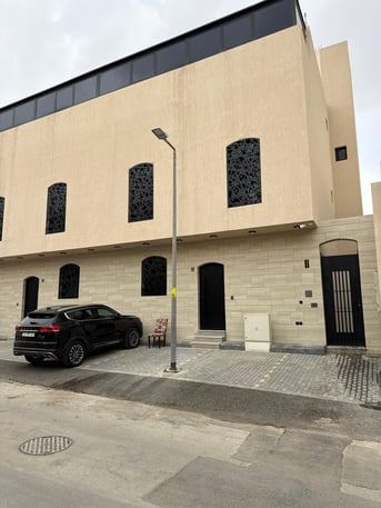 SAR 90000/year, 4 BR, New Luxurious 1st Floor