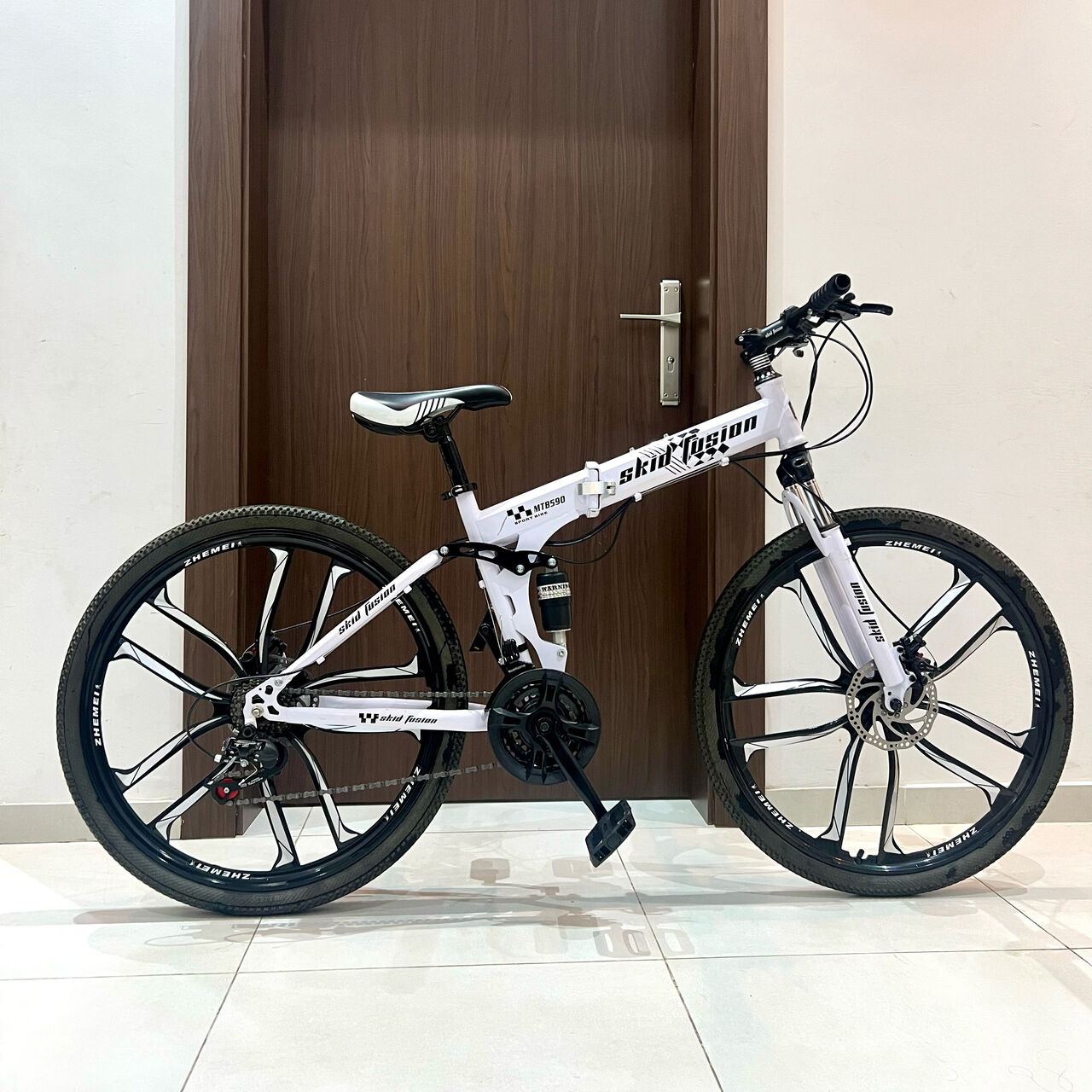 SAR 500, Free Delivery | Folding Cycle Skid Fusion MTB590 White