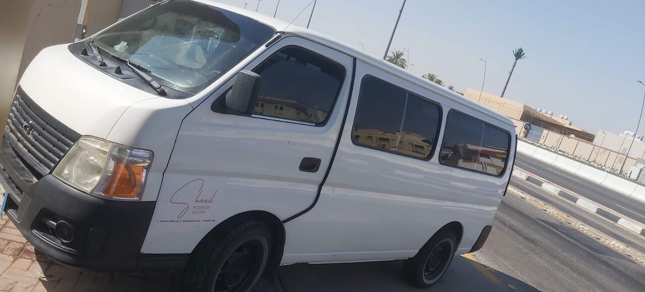 SAR 18000, Nissan Urvan Bus 2008 For Sale, 2008, Manual, 464924 KM,