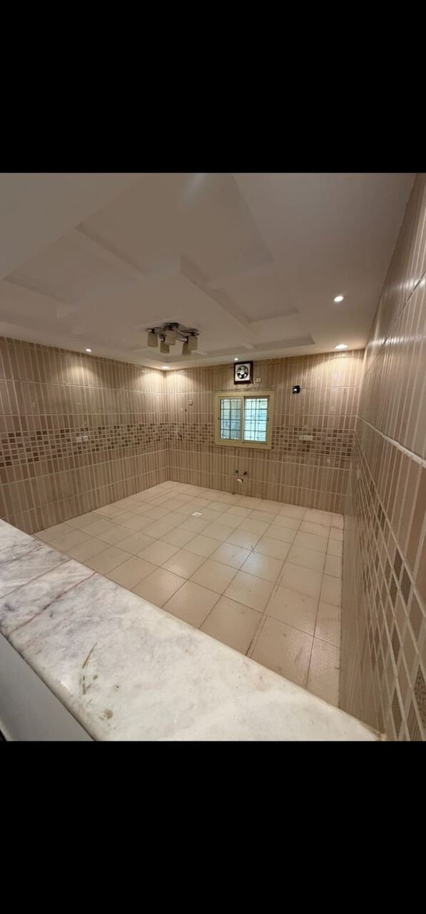 SAR 23000/year, 3 BR, Spacious Apartment For Annual Rent