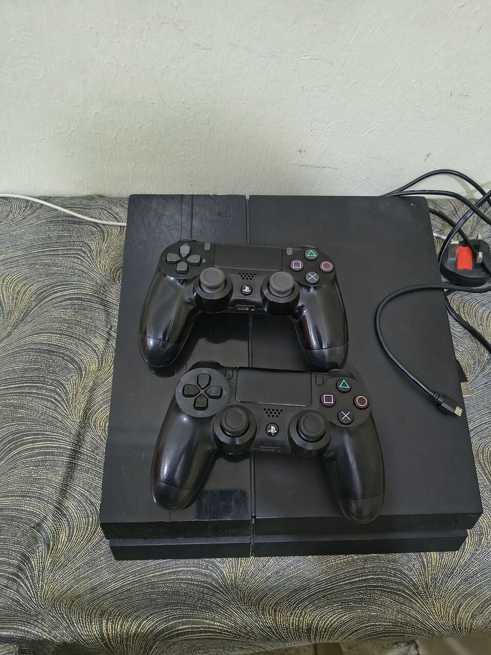 SAR 700, Play Station 4