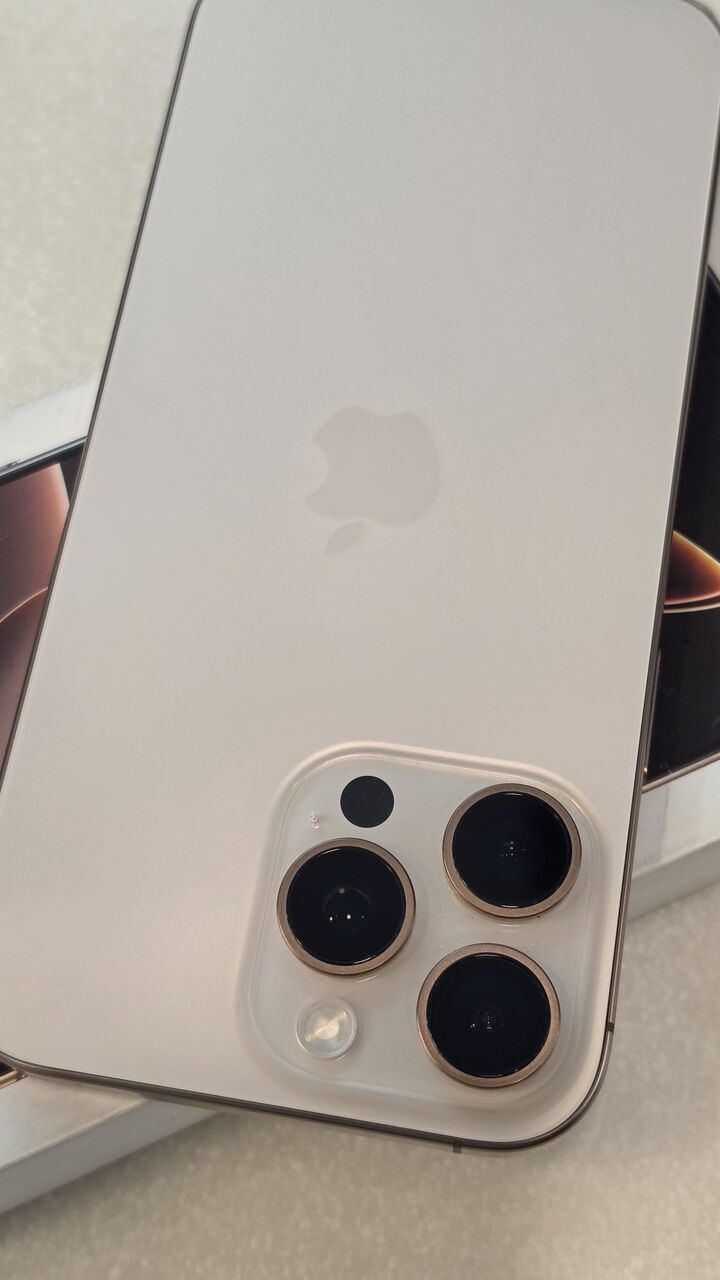 SAR 3600, IPhone 16 Pro Max