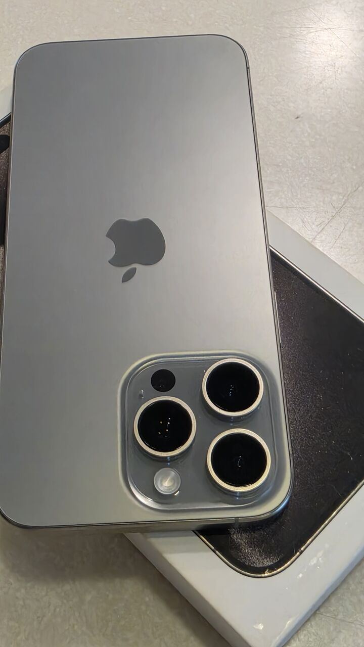 SAR 2800, IPhone 15 Pro Max
